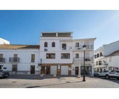 Edificio multifuncional en el corazón de Manilva – Gran oportunidad de inversión