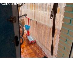 PISO BIEN CONSERVADO EN ZONA MADRIGAL