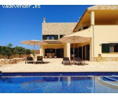 Espectacular villa mediterránea con piscina a 250 metros del mar