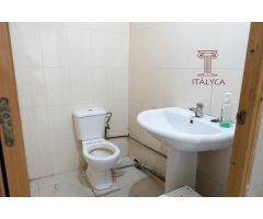 Local comercial en calle Feria