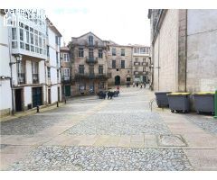 Piso amplísimo en edificio histórico