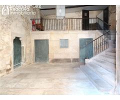 Piso amplísimo en edificio histórico
