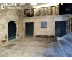Piso amplísimo en edificio histórico