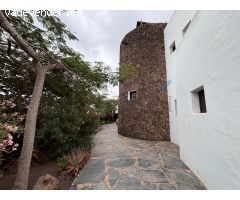 MARAVILLOSA VILLA DE LUJO EN VILLAVERDE