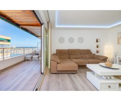 INCREIBLE APARTAMENTO REFORMADO EN PRIMERA LINEA CON VISTAS AL MAR EN EL EDIFICIO NAVAMARES