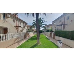 BUNGALOW CON JARDIN EN ESQUINA Y PISCINA COMUNITARIA
