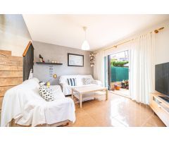 PAREADO CON JARDÍN, PISCINA COMUNITARIA Y PARKING EN SA TORRE