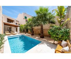 Casa estilo mediterráneo reformada íntegramente y completamente amueblada