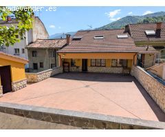 CASA DE DOS PLANTAS CON TERRAZA, FINCA Y MUY AMPLIO GARAJE EN COLLANZO, CONCEJO DE ALLER (ASTURIAS)