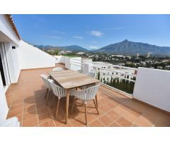 RENOVATED PENTHOUSE WITH 180º VIEWS IN GOLDEN BANUS HOMES, NUEVA ANDALUCIA
