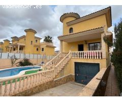 Chalet en Venta en Villamartín, Cádiz