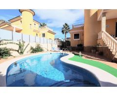 Chalet en Venta en Villamartín, Cádiz
