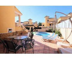 Chalet en Venta en Villamartín, Cádiz