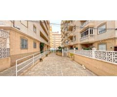 Apartamento en Venta en Torrevieja, Alicante