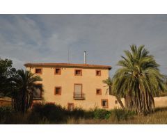Casa de campo en Venta en Pinoso, Alicante