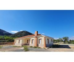 Villa en Venta en Monovar - Monover, Alicante