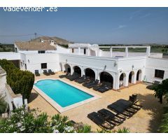 Villa en Venta en Huertas de Villena, Alicante