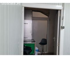 Nave industrial con camaras frigorificas