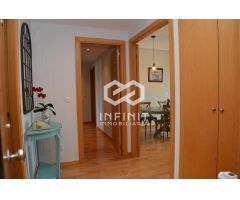 ¡Vivir como en un resort en Valdeluz! Piso con terraza y urbanización de ensueño...