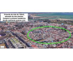 ATENCION, OPORTUNIDAD PRIMERA RESIDENCIA , ADOSADO EN VENTA, ZONA PLAZA DE TOROS