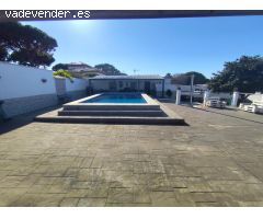 CHALET EN LA RANA VERDE