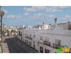 Casa de pueblo pareada con dos viviendas independientes en el centro de El Puerto de Santa María