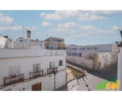 Casa de pueblo pareada con dos viviendas independientes en el centro de El Puerto de Santa María