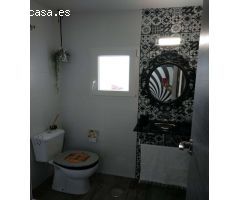 Se alquila casa de pueblo recién reformada en Los Santos de la Humosa, calle San Roque n 1. Disponi
