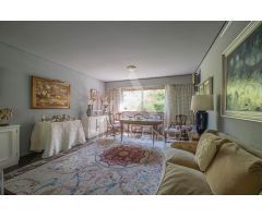 Exclusivo Bajo Dúplex de Esquina con Jardín Privado en El Soto de la Moraleja