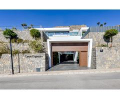 VILLA DE LUJO EN FINESTRAT CON VISTAS AL MAR