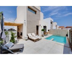 En Venta Villa Independiente seminueva, Ciudad Quesada Rojales - Alicante