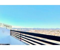 Acogedor ático céntrico (45 m² - 5ª planta) con balcón, piscina y ¡a sólo 1.400 m de Playa del Cura!