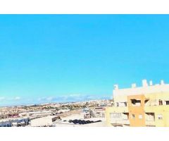 Acogedor ático céntrico (45 m² - 5ª planta) con balcón, piscina y ¡a sólo 1.400 m de Playa del Cura!