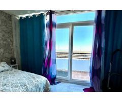 Acogedor ático céntrico (45 m² - 5ª planta) con balcón, piscina y ¡a sólo 1.400 m de Playa del Cura!