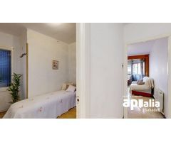 PISO A REFORMAR DE 4HAB CON PARKING!!!