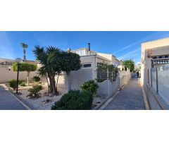 ???? Casa en planta baja con solárium cerrado en Aguas Nuevas