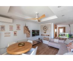 ÁTICO DÚPLEX DE ENSUEÑO CON TERRAZA Y VISTAS A SIERRA NEVADA