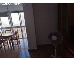 Piso zona Zapillo para estudiantes 4 dorm.