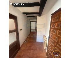 CASA EN VENTA PARA REFORMAR EN EL CASCO ANTIGUO