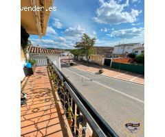 CASA EN EL CENTRO DE ARCAS