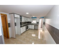 Piso de grandes dimensiones en alquiler en Alcanar