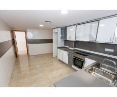 Piso de grandes dimensiones en alquiler en Alcanar
