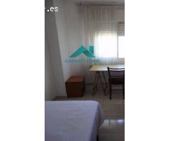 ???? SE ALQUILA PISO PARA ESTUDIANTES EN HERNÁN CORTÉS – CÁCERES