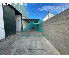 SE ALQUILA NAVE EN ZONA CAPELLANIAS