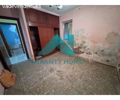 SE VENDE CASA EN ZONA LLOPIS IBORRA