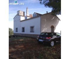Se VENDE MAGNÍFICO CHALET CON PARCELA en las VIÑAS de BROZAS