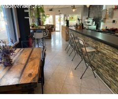 ¡Se traspasa restaurante top en ubicación privilegiada!