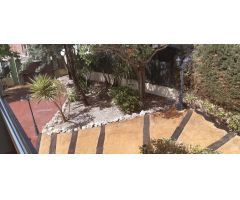 ¡Exclusivo chalet independiente en alquiler en La Alcayna!