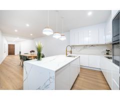 Casa de Pueblo de Obra Nueva con Estudio Independiente en Maria de la Salud, Mallorca