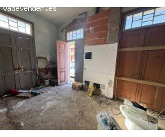 CASA CON TERRENO